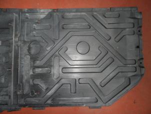 Used Engine protection panel Mercedes Vaneo (W414) 1.6 Price on request offered by N Kossen Autorecycling BV