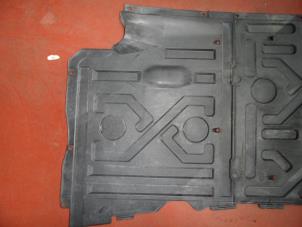 Used Engine protection panel Mercedes Vaneo (W414) 1.6 Price on request offered by N Kossen Autorecycling BV