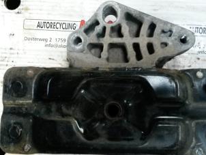 Engine mount from a Ford Transit 2.0 TDdi 16V 260S 2002