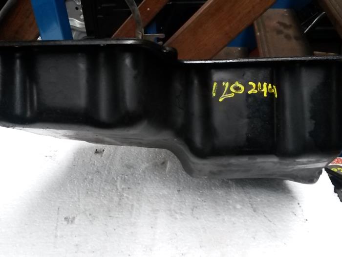 Usagé Couvercle carter Ford Transit 2.4 TDdi 16V 300L Prix sur demande proposé par N Kossen Autorecycling BV