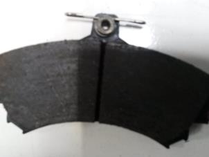 Used Front brake pad Mitsubishi Colt (Z2/Z3) 1.1 12V Price on request offered by N Kossen Autorecycling BV