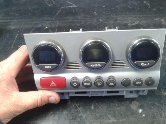 Begagnade Klimatpanel Alfa Romeo 156 (932) 1.9 JTD Pris på förfrågan erbjuds av N Kossen Autorecycling BV