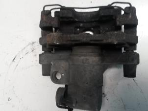 Used Rear brake calliper, left Renault Espace (JK) 3.0 dCi V6 24V Price on request offered by N Kossen Autorecycling BV