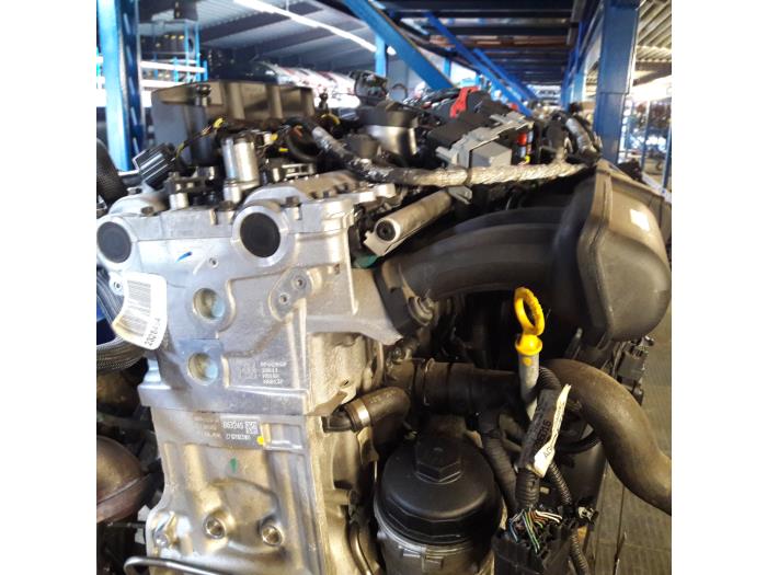 Engine from a Volvo XC60 I (DZ) 3.2 24V AWD 2012