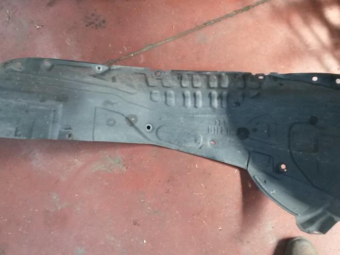 Usados Protector interno Mazda RX-8 (SE17) 1.3 Renesis Precio de solicitud ofrecido por N Kossen Autorecycling BV