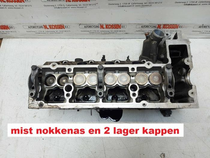 Begagnade Topplock Mercedes Vito Pris på förfrågan erbjuds av N Kossen Autorecycling BV