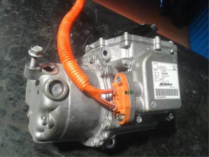 Używane Pompa klimatyzacji Opel Ampera-e 1.4 16V Cena na żądanie oferowane przez N Kossen Autorecycling BV