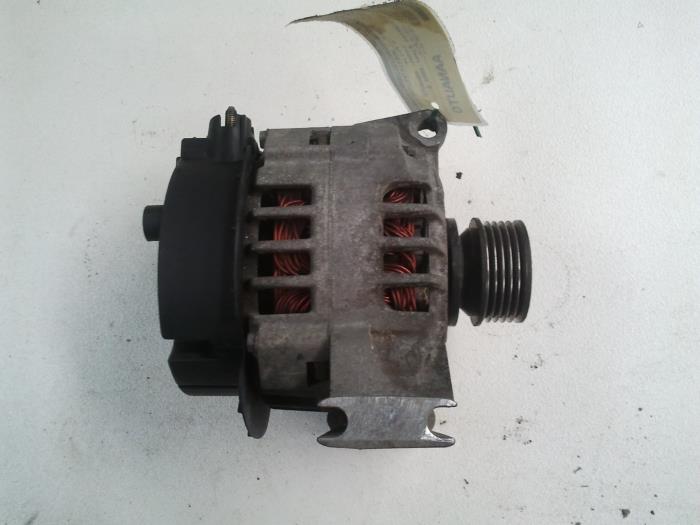 Gebrauchte Dynamo Mercedes Vaneo (W414) 1.6 Preis auf Anfrage angeboten von N Kossen Autorecycling BV