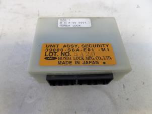 Used Central door locking module Honda Civic (EP/EU) 1.6 16V VTEC Price on request offered by N Kossen Autorecycling BV