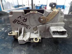 Used Front door lock mechanism 4-door, right Peugeot 206 CC (2D) 1.6 16V Price on request offered by N Kossen Autorecycling BV