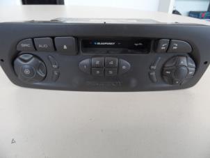 Used Radio/cassette player Peugeot 206 (2A/C/H/J/S) 1.6 16V Price on request offered by N Kossen Autorecycling BV