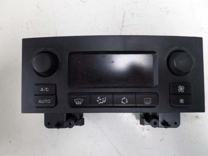 Begagnade Innerdisplay Peugeot 307 CC (3B) 1.6 16V Pris på förfrågan erbjuds av N Kossen Autorecycling BV