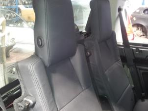 Used Rear seat Landrover Discovery III (LAA/TAA) 2.7 TD V6 Price on request offered by N Kossen Autorecycling BV