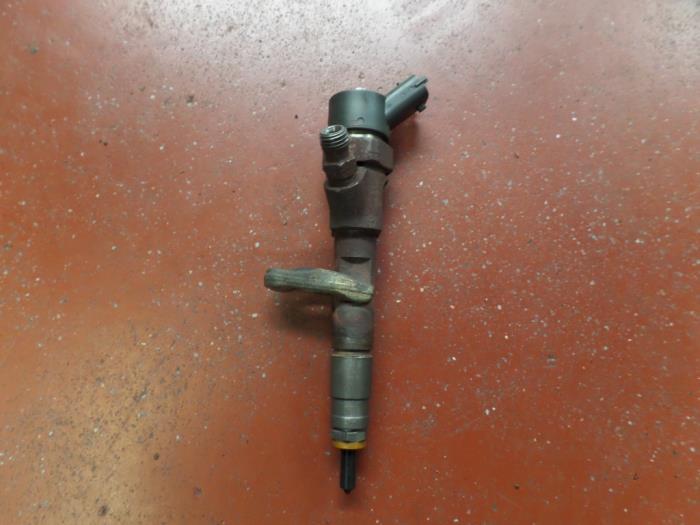 Usagé Injecteurs Renault Megane II Grandtour (KM) 1.9 dCi 120 Prix sur demande proposé par N Kossen Autorecycling BV