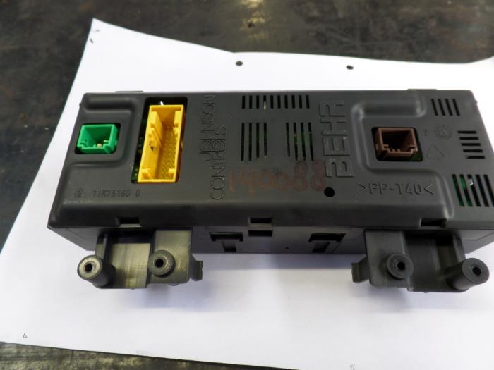 Begagnade Klimatpanel Peugeot 307 CC (3B) 1.6 16V Pris på förfrågan erbjuds av N Kossen Autorecycling BV