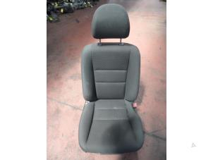 Used Seat, right Honda Civic (EP/EU) 1.6 16V VTEC Price on request offered by N Kossen Autorecycling BV