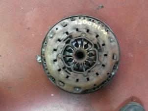 Used Clutch kit (complete) Renault Megane II Grandtour (KM) 1.9 dCi 120 Price on request offered by N Kossen Autorecycling BV