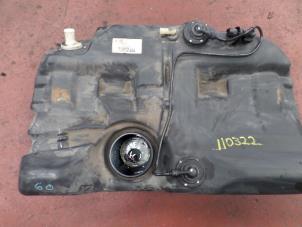 Used Tank Jaguar X-type 2.2 D 16V Price on request offered by N Kossen Autorecycling BV