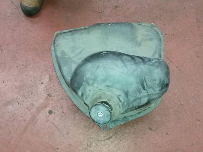 Używane Zbiornik Austin Mini Cena na żądanie oferowane przez N Kossen Autorecycling BV