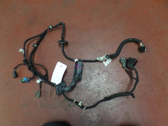 Używane Wiazka przewodów Opel Ampera-e 1.4 16V Cena na żądanie oferowane przez N Kossen Autorecycling BV