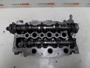 Used Cylinder head Landrover Discovery III (LAA/TAA) 2.7 TD V6 Price on request offered by N Kossen Autorecycling BV