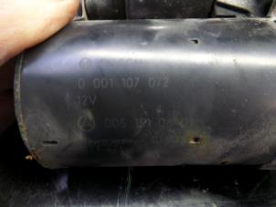 Startmotor från en Mercedes-Benz C Combi (S202) 1.8 C180T 16V 1998