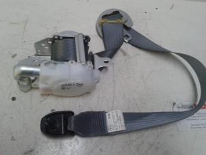 Used Seatbelt tensioner, right Toyota Prius (ZVW3) 1.8 16V Price on request offered by N Kossen Autorecycling BV