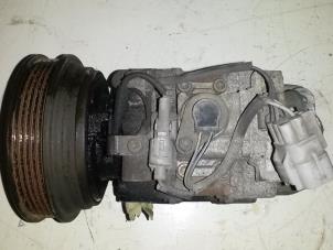 Pompe clim d'un Toyota Corolla (E11) 2.0 D 1998
