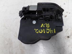 Used Front door lock mechanism 4-door, right BMW 5 serie (E60) 525d 24V Price on request offered by N Kossen Autorecycling BV