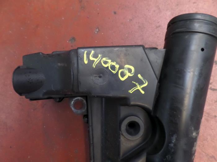 Begagnade Luftfilterhus Volkswagen Passat Pris på förfrågan erbjuds av N Kossen Autorecycling BV