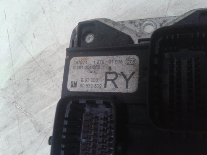 Engine management computer from a Opel Corsa B (73/78/79) 1.0i 12V 1997