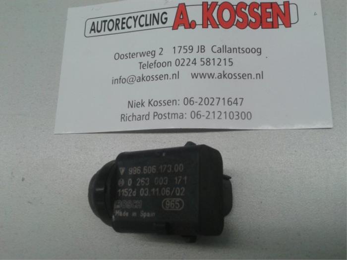 Usados Sensor PDC Porsche 911 (996) 3.6 Carrera 4 24V Precio € 75,00 Norma de margen ofrecido por N Kossen Autorecycling BV