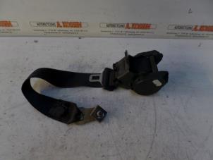 Used Rear seatbelt, right BMW 3 serie (E36/2C) 320i 24V Price on request offered by N Kossen Autorecycling BV