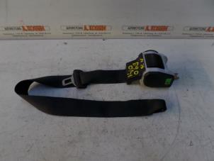 Used Front seatbelt, right BMW 3 serie (E36/2C) 320i 24V Price on request offered by N Kossen Autorecycling BV