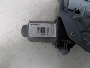 Used Door window motor Ford Transit 2.4 TDCi 16V Price on request offered by N Kossen Autorecycling BV