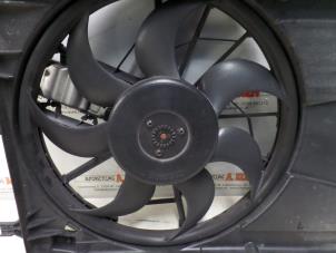 Używane Silnik wentylatora Ford Focus 2 Wagon 1.6 TDCi 16V 110 Cena na żądanie oferowane przez N Kossen Autorecycling BV