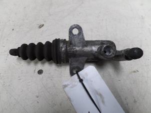 Used Clutch slave cylinder Porsche 911 (996) 3.6 Carrera 4 24V Price on request offered by N Kossen Autorecycling BV