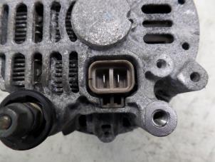 Dynamo van een Chrysler 300 M 3.5 V6 24V 2001