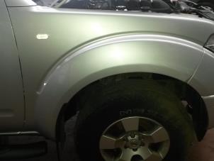 Used Front wing, right Nissan Navara (D40) 2.5 dCi 16V 4x4 Price on request offered by N Kossen Autorecycling BV