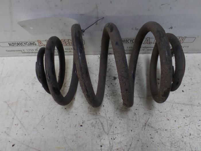 Rear coil spring from a BMW Z3 Roadster (E36/7) 1.9 2001