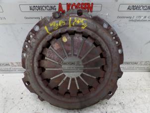 Usados Grupo de presión Alfa Romeo 147 (937) 1.6 Twin Spark 16V Precio de solicitud ofrecido por N Kossen Autorecycling BV