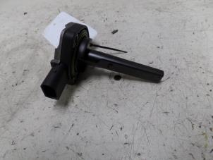 Used Oil level sensor BMW 5 serie (E39) 530d 24V Price on request offered by N Kossen Autorecycling BV