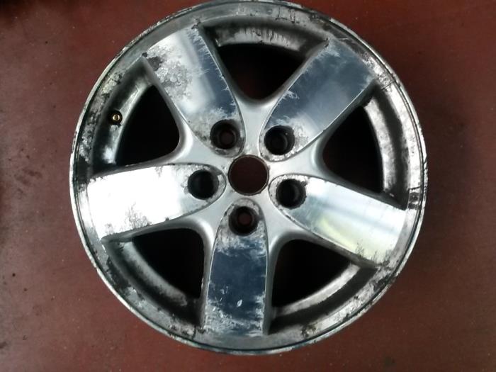 Hjul från en Chrysler Voyager/Grand Voyager (RG/RS) 2.8 CRD 16V Autom. 2007