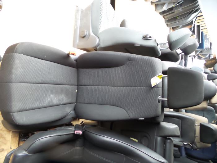 Seat, left from a Volkswagen Passat 2007