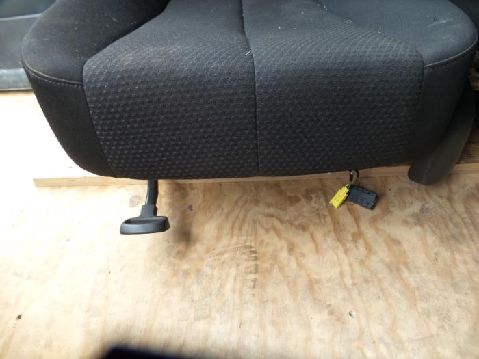 Seat, left from a Volkswagen Passat 2007