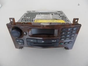 Usados Radio Peugeot 607 (9D/U) 2.2 16V Precio de solicitud ofrecido por N Kossen Autorecycling BV