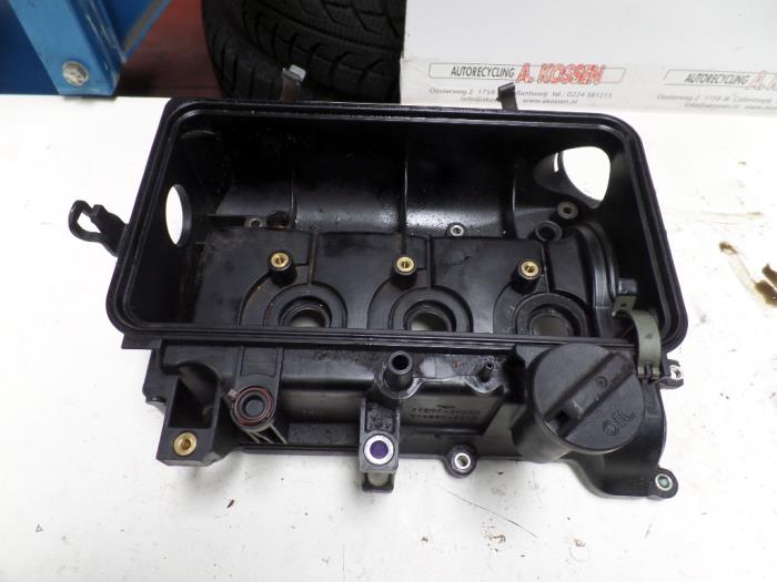 Gebrauchte Ventildeckel Daihatsu Cuore (L251/271/276) 1.0 12V DVVT Preis auf Anfrage angeboten von N Kossen Autorecycling BV