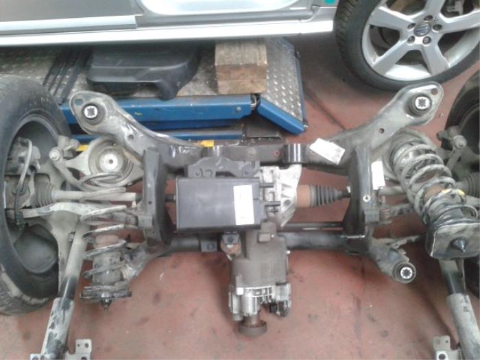 Used Subframe Volvo XC60 I (DZ) 3.2 24V AWD Price on request offered by N Kossen Autorecycling BV
