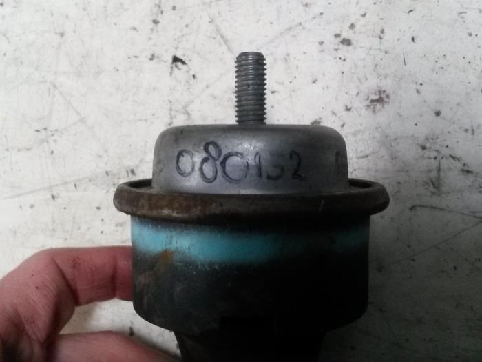 Used Engine mount Peugeot Partner 1.6 HDI 75 Price on request offered by N Kossen Autorecycling BV