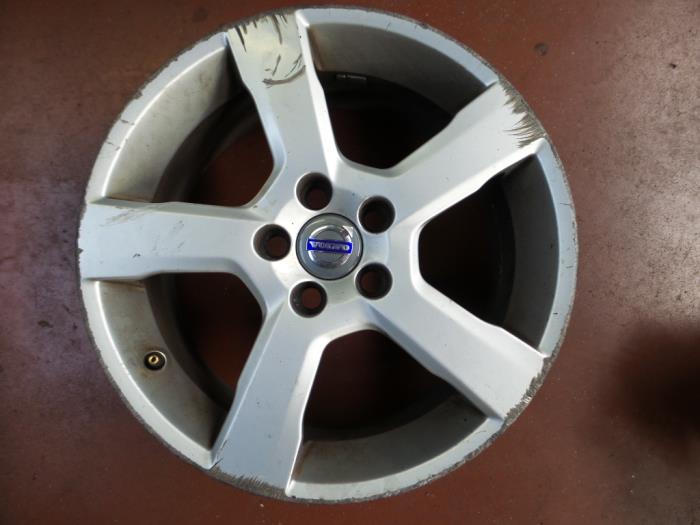 Wheel from a Volvo V50 (MW) 2.0 D3 20V 2011